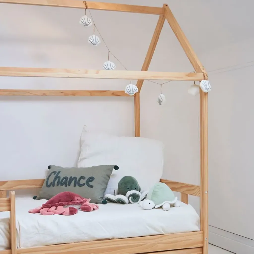 Fabrique de Styles Guirlande 7 coquillages en coton et polyester écru l130cm - Eté A La Mer* Déco Lumineuse